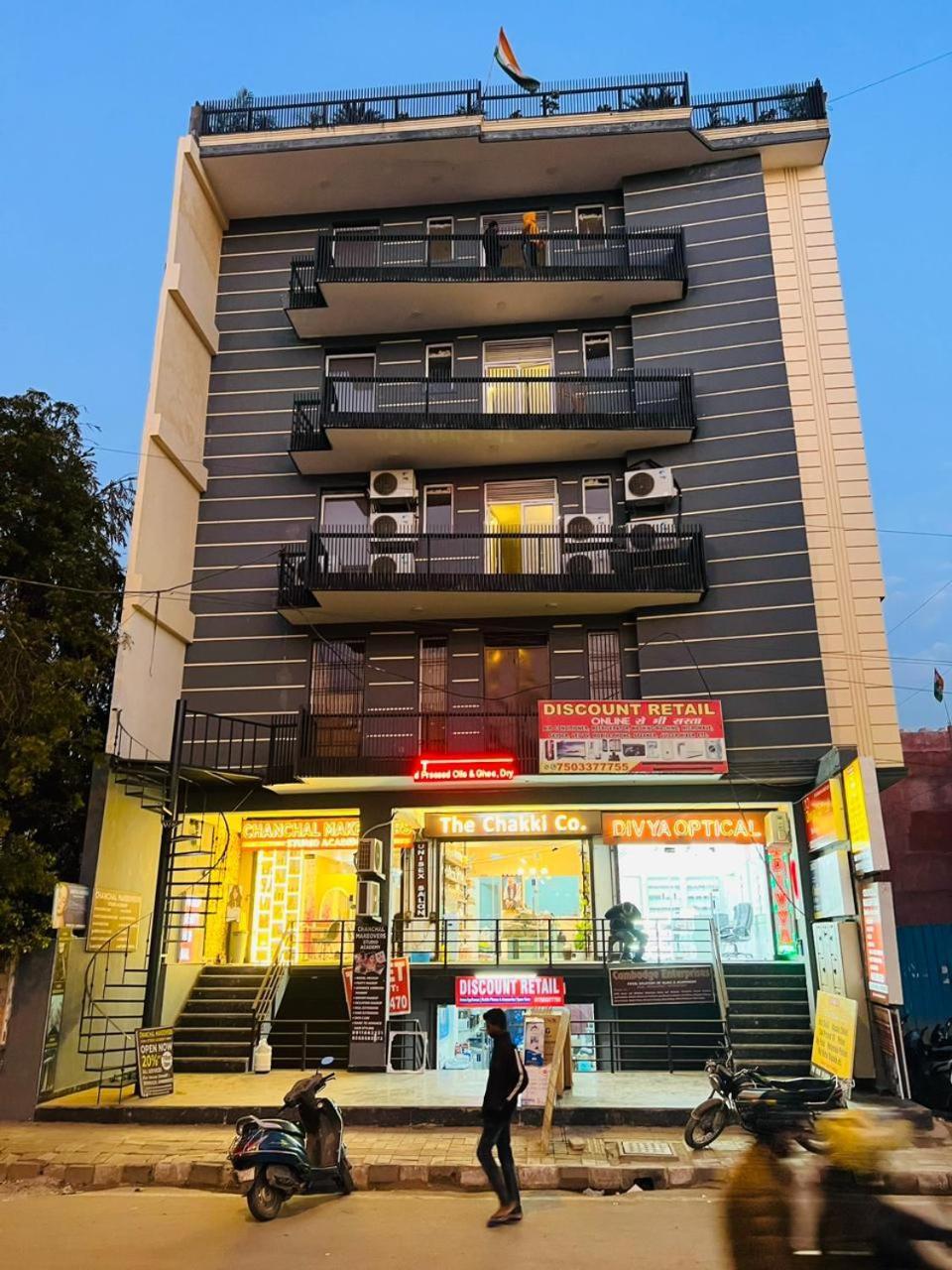 Hotel Riverb New Delhi Exterior photo
