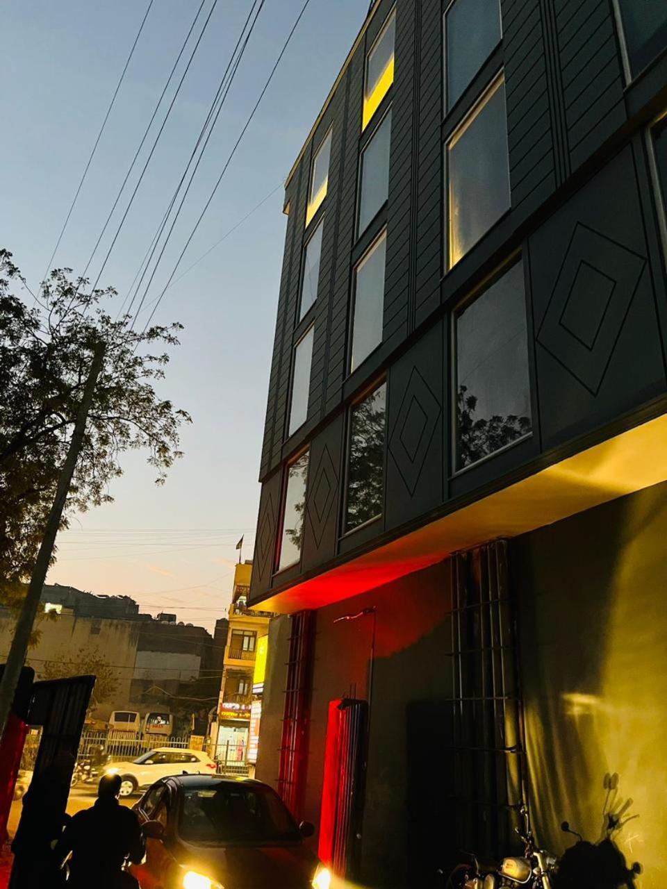 Hotel Riverb New Delhi Exterior photo